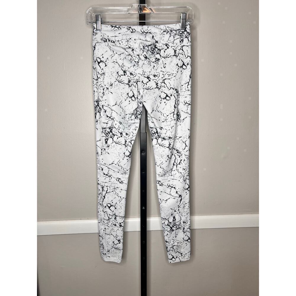 ☀️Garage White Marbled Print Athletic Leggings Women’s Size Medium